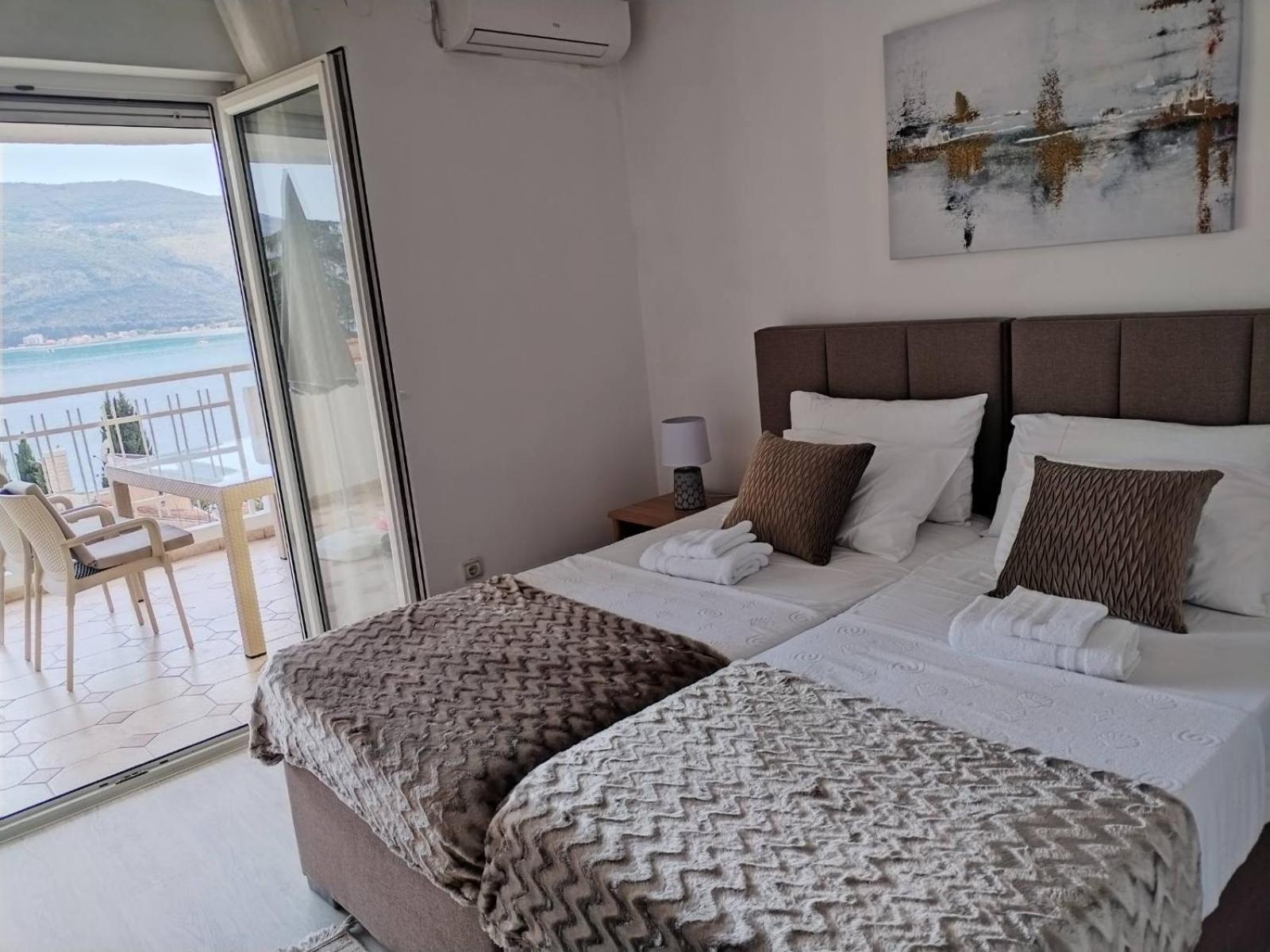 Apartment Topla Herceg Novi Exterior foto